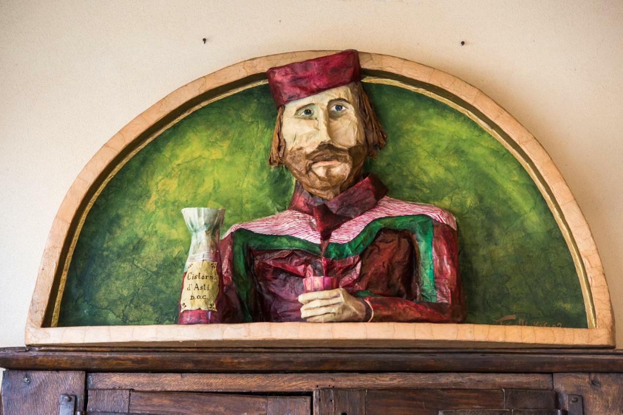 Albergo Ristorante Garibaldi Cisterna dʼAsti Екстериор снимка