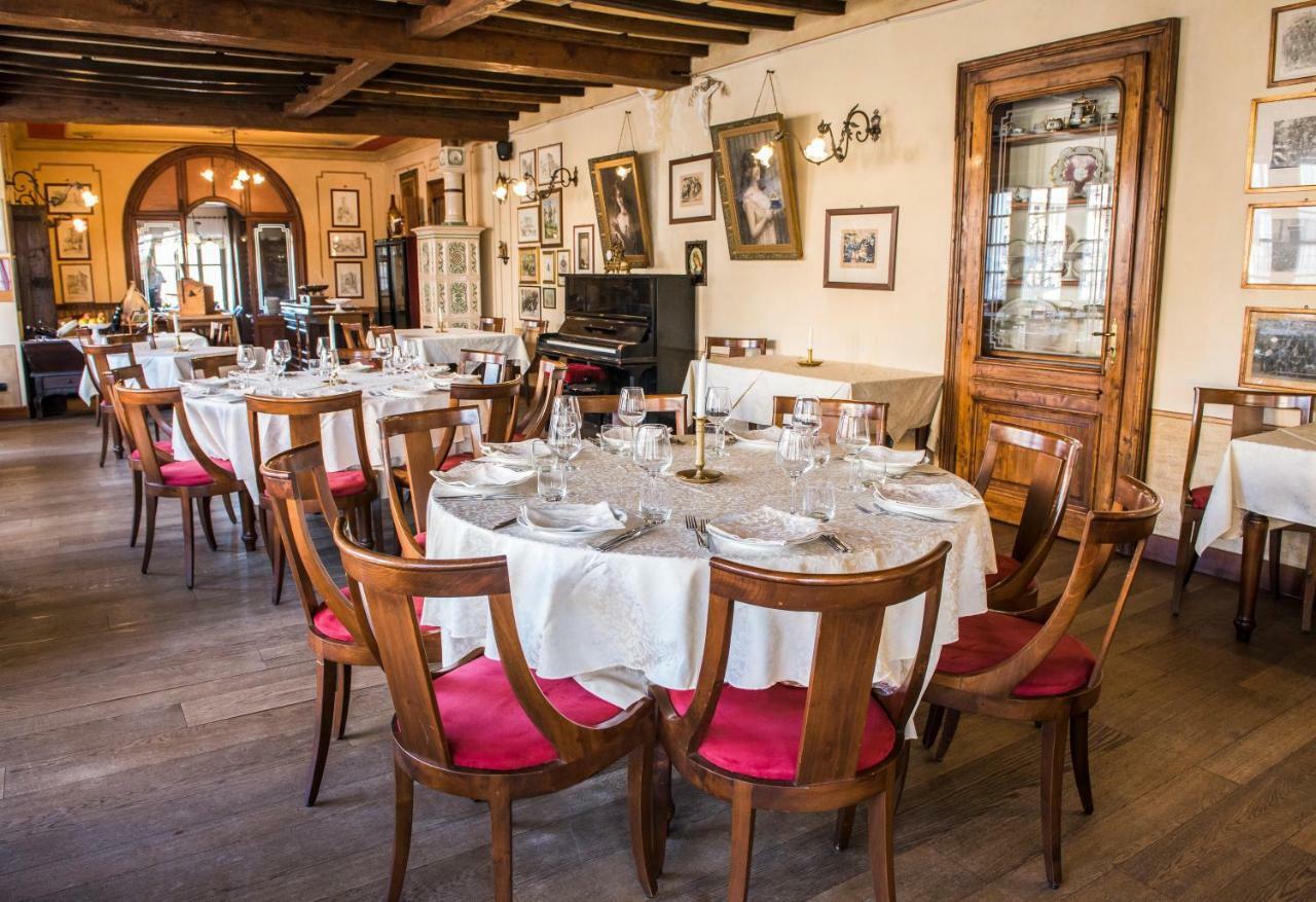 Albergo Ristorante Garibaldi Cisterna dʼAsti Екстериор снимка